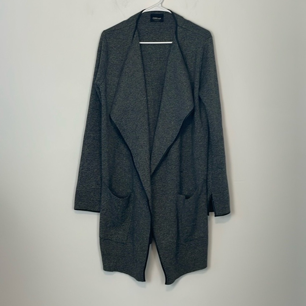 ZARA Gray/Black Waterfall Front Cardigan/Jacket. Size Medium. Has Pockets.